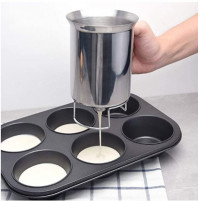 Professional stainless steel dough batter dispenser - for pastry, muffins, pancakes, waffles, 800 ml