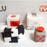 Kubiņš ar čūskas spēli vai Fidget Cube - kabatas antistresa rotaļlieta stresa mazināšanai