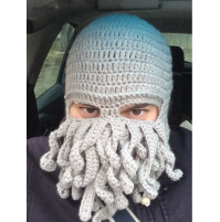 Siltā ziemas Ktulhu astoņkāja cepure