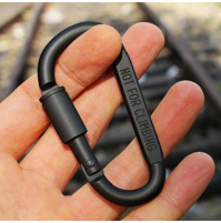Durable, lightweight aluminum carabiner for carrying things, tourism, hiking, hunting, fishing