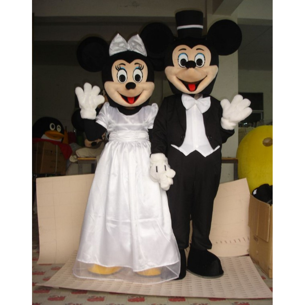RENT. Life-size mascot, costume of the bride and groom Mickey or Minnie Mouse, for a wedding, photo shoot, children's party